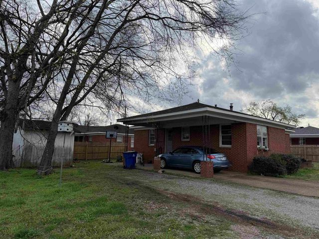 135 CUMBERLAND ST, Savannah, TN 38372