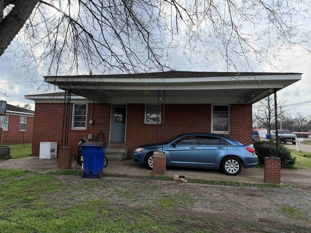 135 CUMBERLAND ST, Savannah, TN 38372