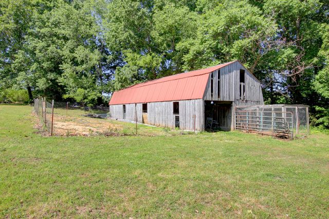 4507 Highway 48, Cumberland Furnace, TN 37051