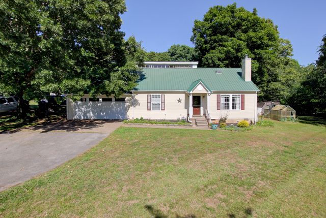 4507 Highway 48, Cumberland Furnace, TN 37051
