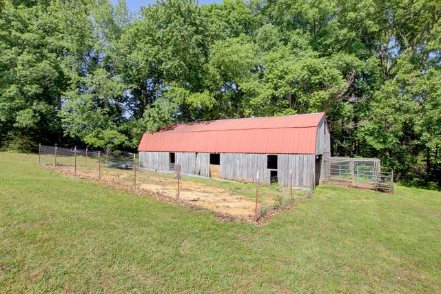 4507 Highway 48, Cumberland Furnace, TN 37051