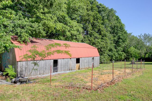 4507 Highway 48, Cumberland Furnace, TN 37051