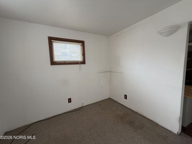 3933 Lockwood Avenue, Toledo, OH 43612