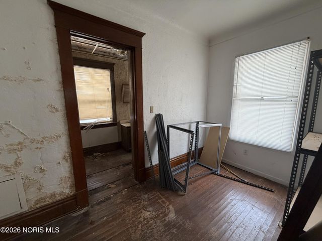 3933 Lockwood Avenue, Toledo, OH 43612