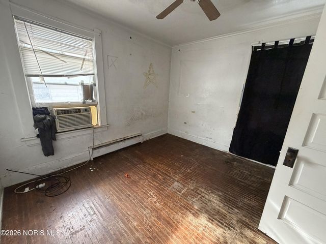 3933 Lockwood Avenue, Toledo, OH 43612