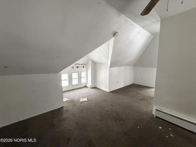 3933 Lockwood Avenue, Toledo, OH 43612