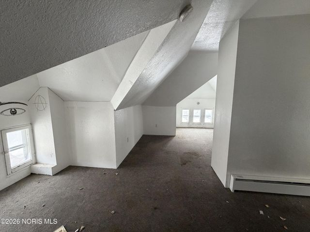 3933 Lockwood Avenue, Toledo, OH 43612