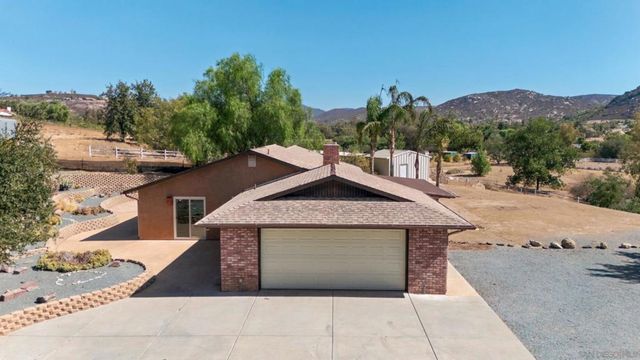 1029 Olive Ave., Ramona, CA 92065