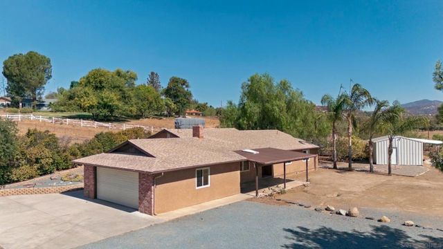 1029 Olive Ave., Ramona, CA 92065