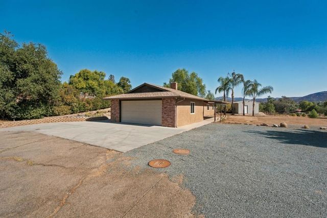 1029 Olive Ave., Ramona, CA 92065