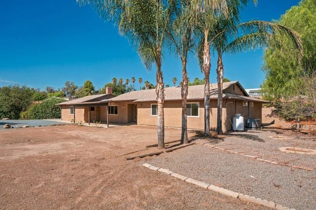 1029 Olive Ave., Ramona, CA 92065