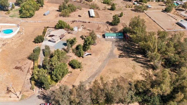 1029 Olive Ave., Ramona, CA 92065
