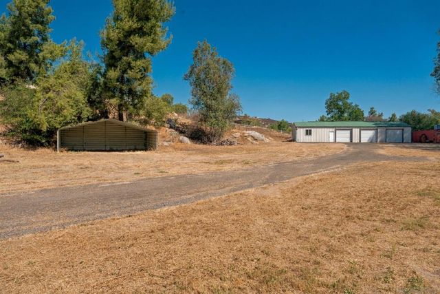1029 Olive Ave., Ramona, CA 92065