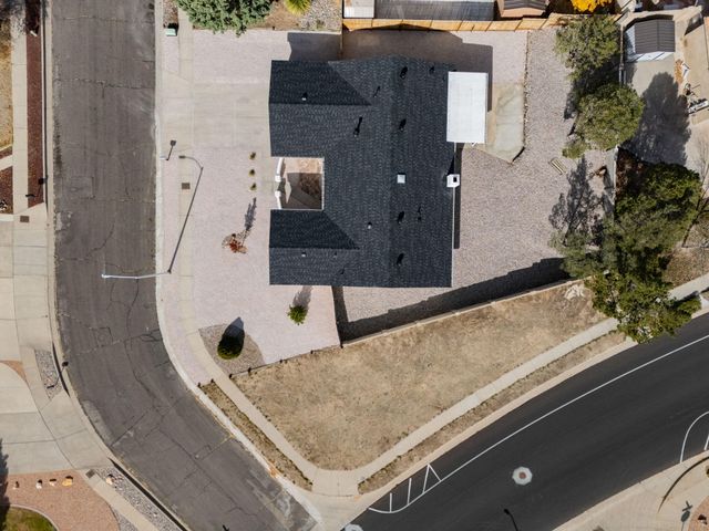 1600 Singletary Drive NE, Albuquerque, NM 87112