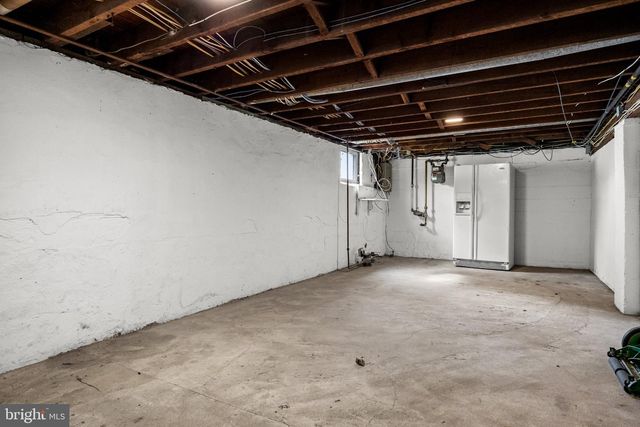172 E DELAWARE AVE, Florence, NJ 08518