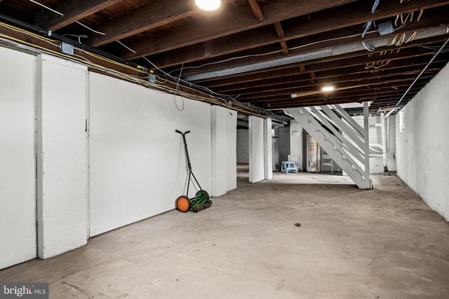 172 E DELAWARE AVE, Florence, NJ 08518