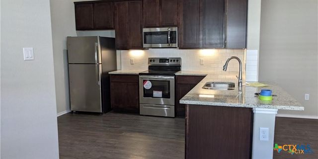 3414 Scott Circle, Seguin, TX 78155