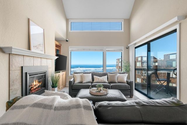 101 Shell Drive 64, Watsonville, CA 95076