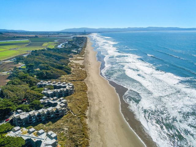 101 Shell Drive 64, Watsonville, CA 95076