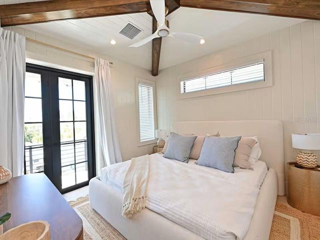 2209 AVENUE B, Bradenton Beach, FL 34217