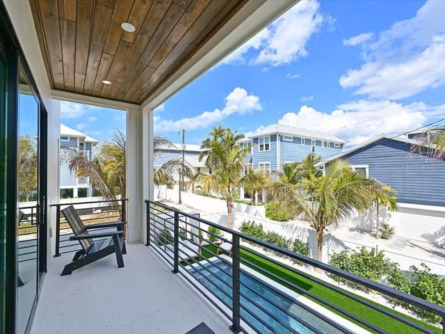 2209 AVENUE B, Bradenton Beach, FL 34217