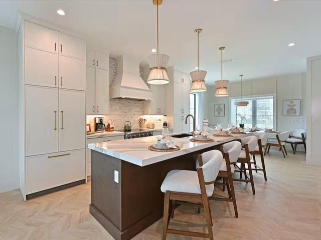 2209 AVENUE B, Bradenton Beach, FL 34217