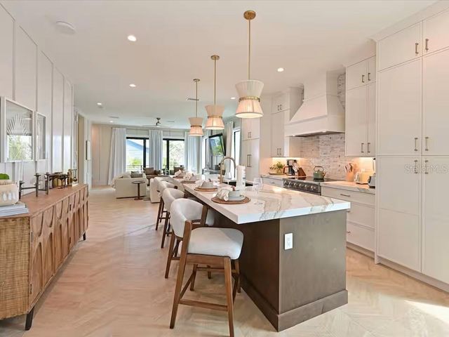 2209 AVENUE B, Bradenton Beach, FL 34217