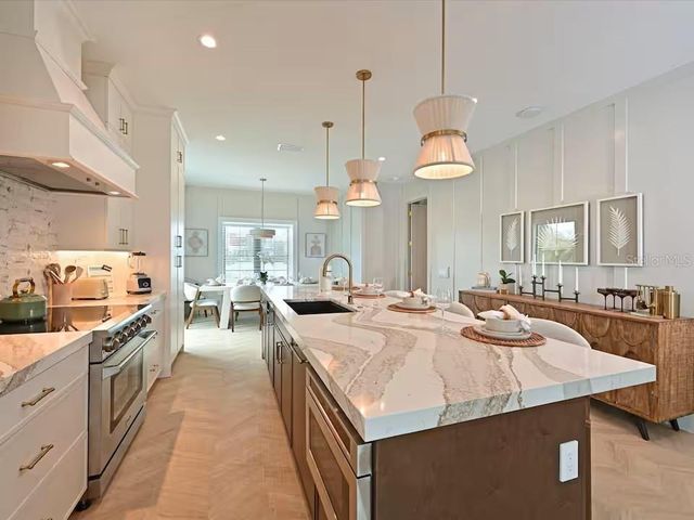 2209 AVENUE B, Bradenton Beach, FL 34217