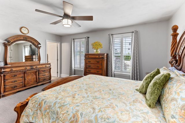 12 Waterford Circle, Dighton, MA 02715