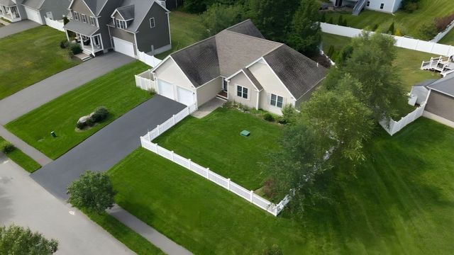 12 Waterford Circle, Dighton, MA 02715
