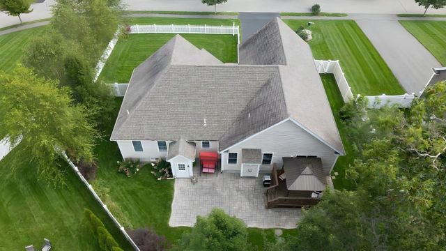 12 Waterford Circle, Dighton, MA 02715