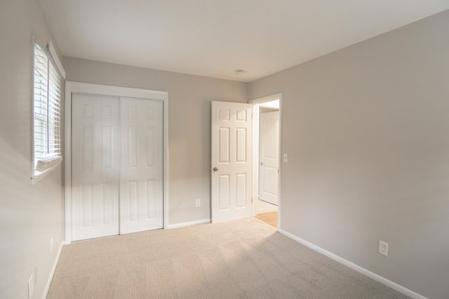 6418 Knoll Street N, Golden Valley, MN 55427