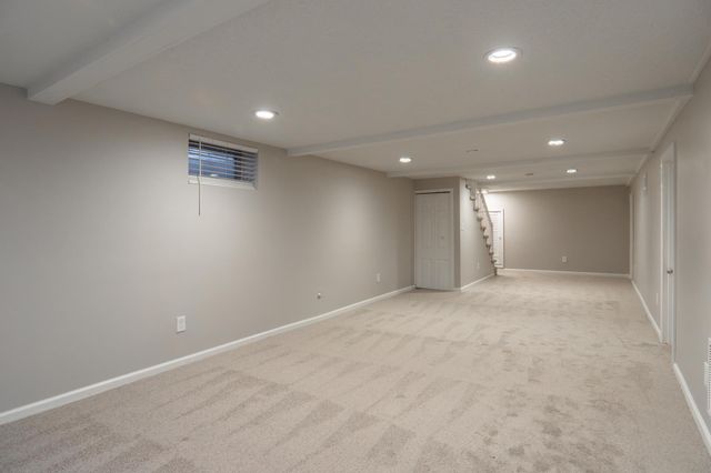 6418 Knoll Street N, Golden Valley, MN 55427