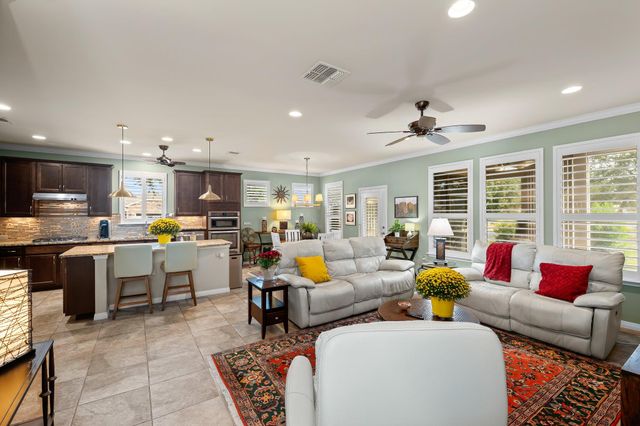 512 Martin Creek LN, Georgetown, TX 78633