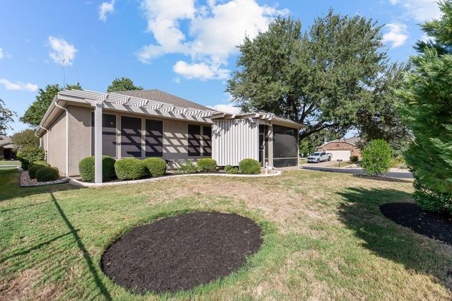 512 Martin Creek LN, Georgetown, TX 78633