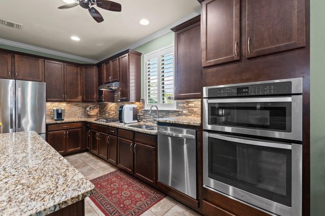 512 Martin Creek LN, Georgetown, TX 78633