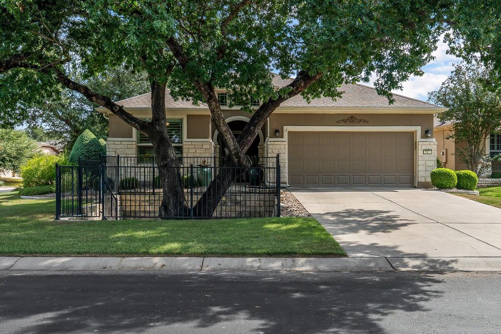 512 Martin Creek LN, Georgetown, TX 78633