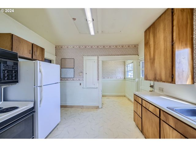 234 LOVES Ave, Woodland, WA 98674