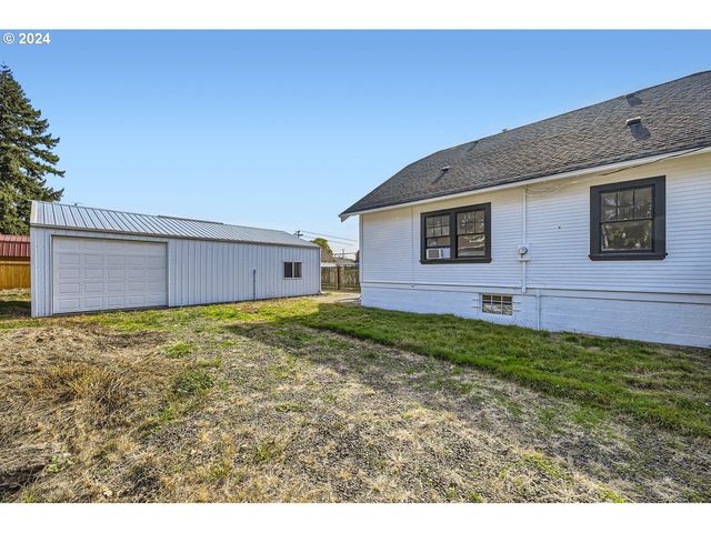 234 LOVES Ave, Woodland, WA 98674