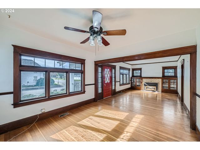 234 LOVES Ave, Woodland, WA 98674