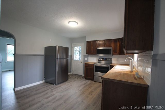 3417 Jenny Lane, Floyds Knobs, IN 47119