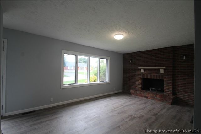 3417 Jenny Lane, Floyds Knobs, IN 47119
