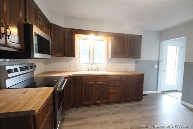 3417 Jenny Lane, Floyds Knobs, IN 47119