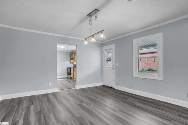 215 W Roosevelt Drive, Anderson, SC 29626