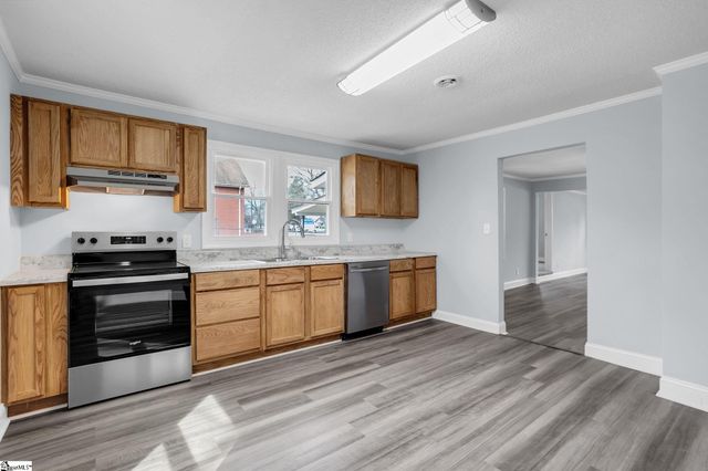 215 W Roosevelt Drive, Anderson, SC 29626