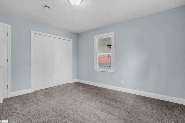 215 W Roosevelt Drive, Anderson, SC 29626