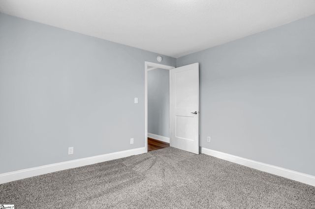 215 W Roosevelt Drive, Anderson, SC 29626