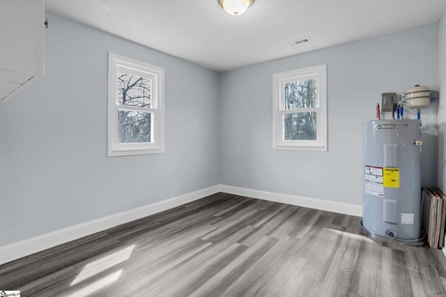 215 W Roosevelt Drive, Anderson, SC 29626