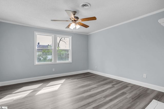 215 W Roosevelt Drive, Anderson, SC 29626