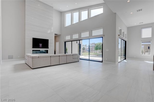 10949 Rossa Peak Avenue, Las Vegas, NV 89135